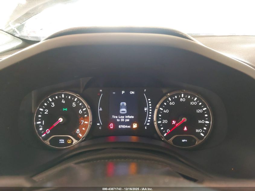 2018 Jeep Renegade Latitude Fwd VIN: ZACCJABB8JPH82462 Lot: 43871743