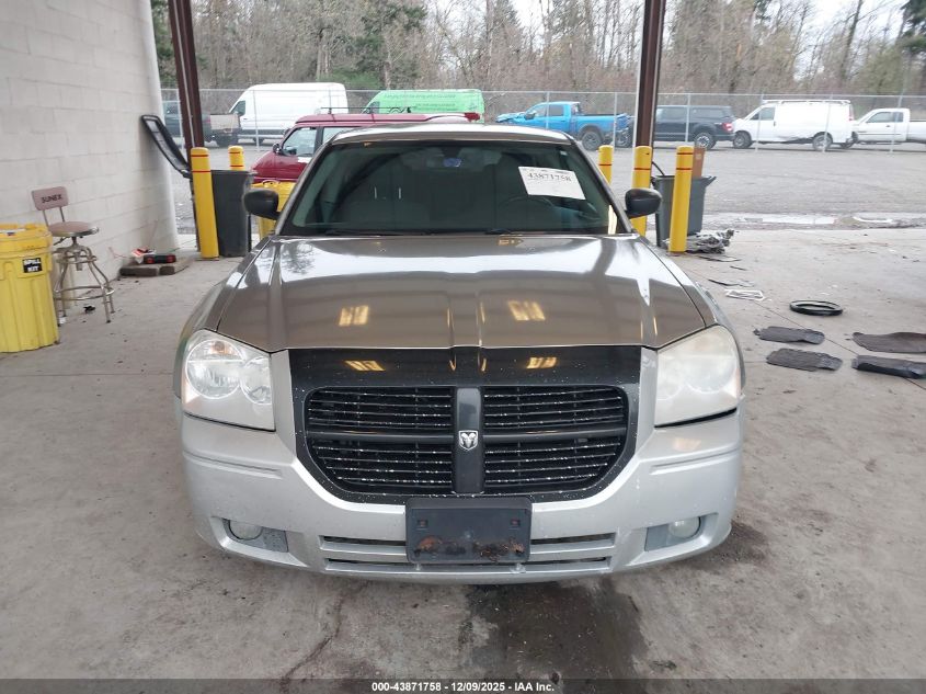 2005 Dodge Magnum Se VIN: 2D4FV48V75H129605 Lot: 43871758