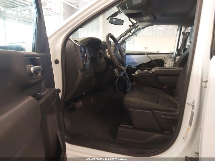 2022 Chevrolet Silverado 2500Hd 4Wd Standard Bed Custom VIN: 1GC5YME73NF272901 Lot: 43871837