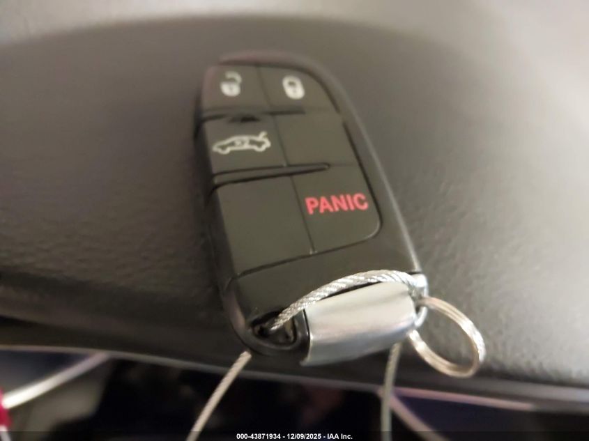 2015 Chrysler 200 Limited VIN: 1C3CCCAB7FN737959 Lot: 43871934