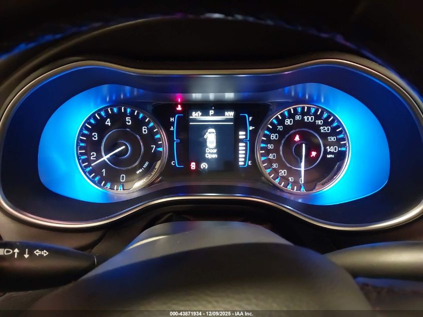 2015 Chrysler 200 Limited VIN: 1C3CCCAB7FN737959 Lot: 43871934