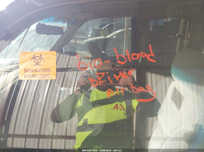 1996 Chevrolet Gmt-400 C1500 VIN: 1GCEC19MXTE120940 Lot: 43871935