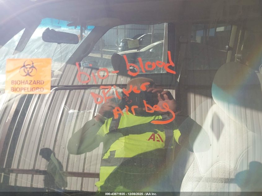 1996 Chevrolet Gmt-400 C1500 VIN: 1GCEC19MXTE120940 Lot: 43871935