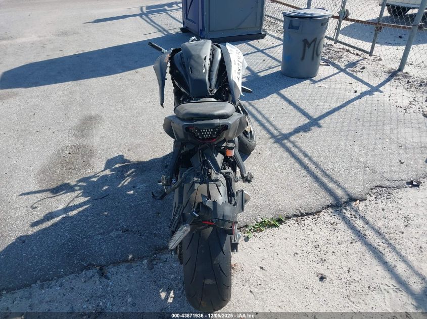 2025 Yamaha Mtn690 VIN: JYARM48E7SA001352 Lot: 43871936