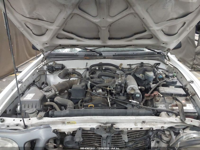 2001 Toyota Tacoma VIN: 5TENL42N51Z808326 Lot: 43872021