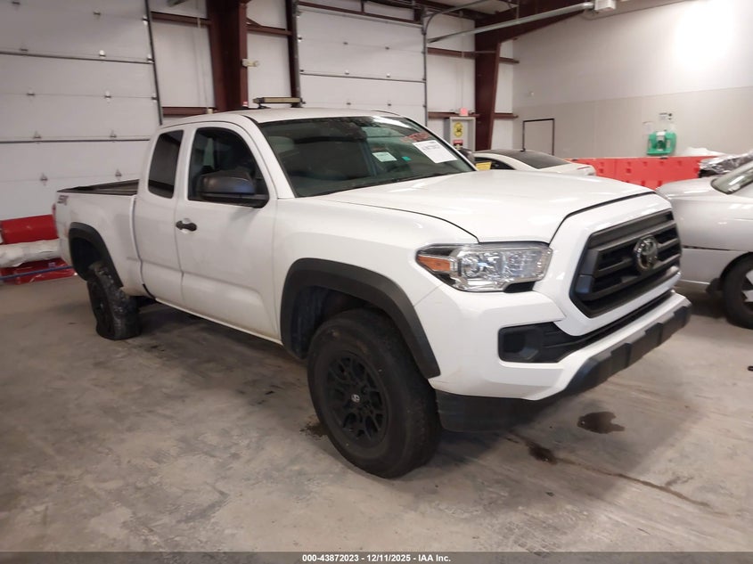 2022 TOYOTA TACOMA SR