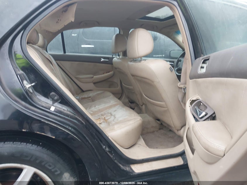 1HGCM56844A004131 2004 HONDA ACCORD photo no. 8