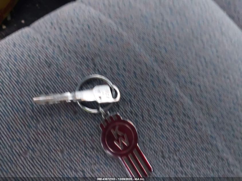 1996 Chevrolet Astro VIN: 1GNEL19W9TB140090 Lot: 43872103