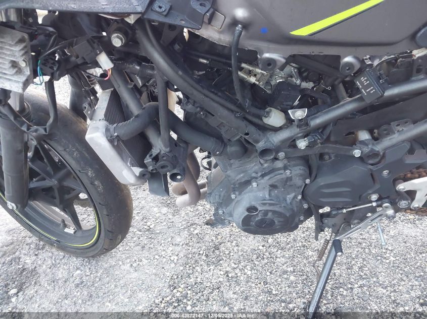 2021 Kawasaki Ex400 VIN: JKAEXKG15MDAD1778 Lot: 43872147