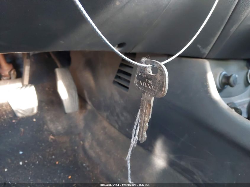 2009 Hyundai Accent Gs VIN: KMHCM36C49U138646 Lot: 43872154