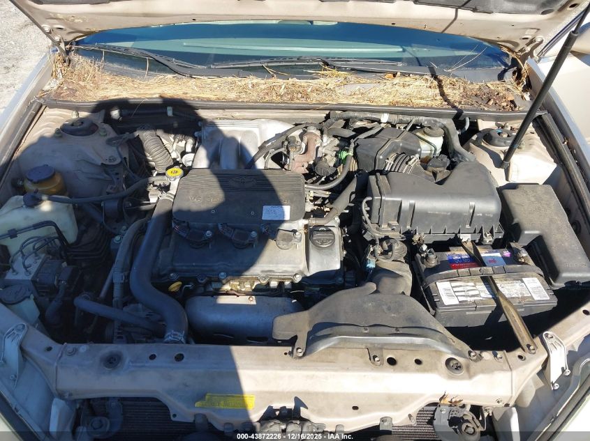 2002 Toyota Camry Le V6 VIN: 4T1BF32KX2U517580 Lot: 43872226