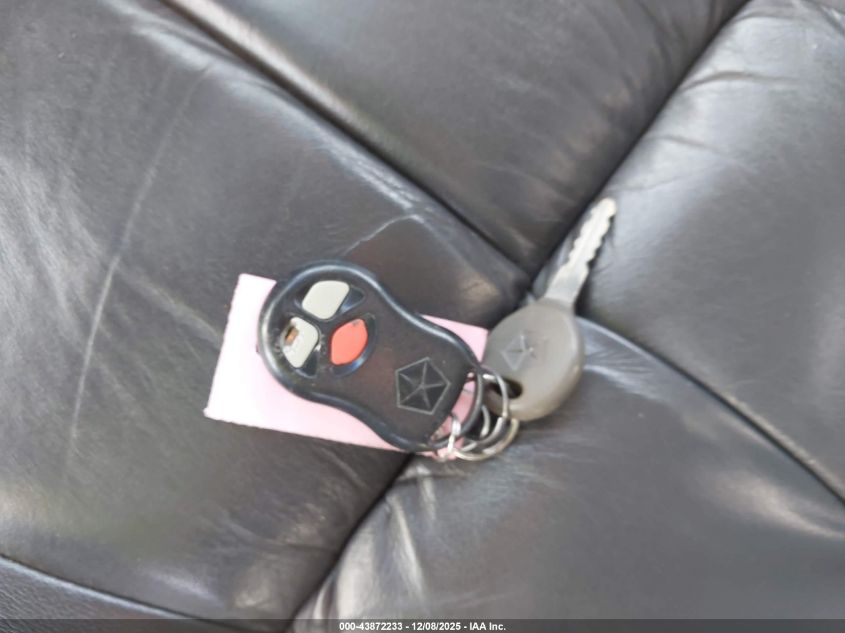 2000 Chrysler Cirrus Lxi VIN: 1C3EJ56H9YN272630 Lot: 43872233