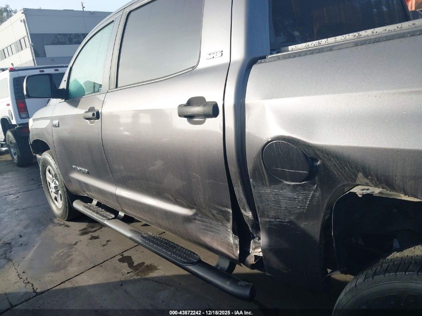 2017 Toyota Tundra Sr5 5.7L V8 VIN: 5TFEY5F18HX218878 Lot: 43872242