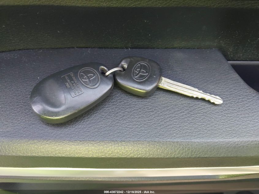 2017 Toyota Tundra Sr5 5.7L V8 VIN: 5TFEY5F18HX218878 Lot: 43872242