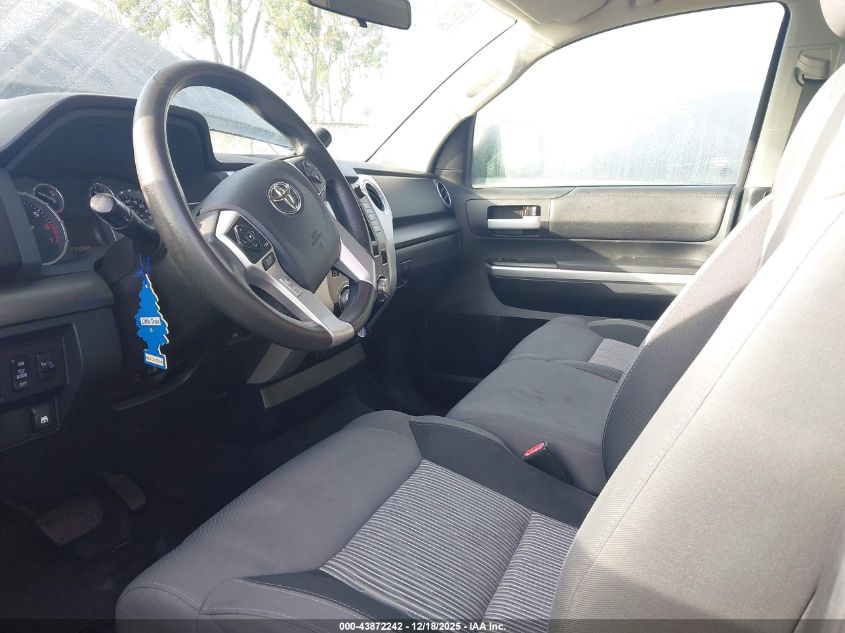 2017 Toyota Tundra Sr5 5.7L V8 VIN: 5TFEY5F18HX218878 Lot: 43872242