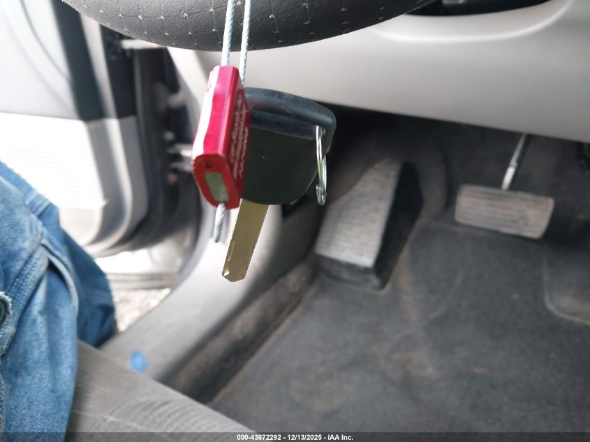 2012 Honda Pilot Lx VIN: 5FNYF4H25CB039493 Lot: 43872292