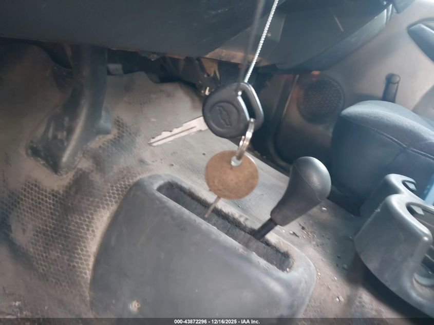 2001 Chevrolet Silverado 1500 VIN: 1GCEK19VX1Z104805 Lot: 43872296