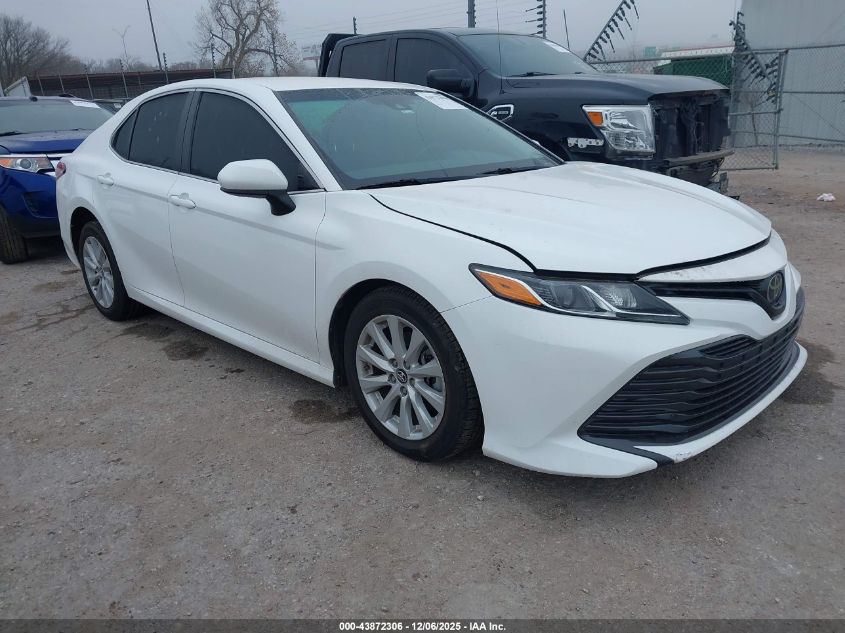 TOYOTA CAMRY LE