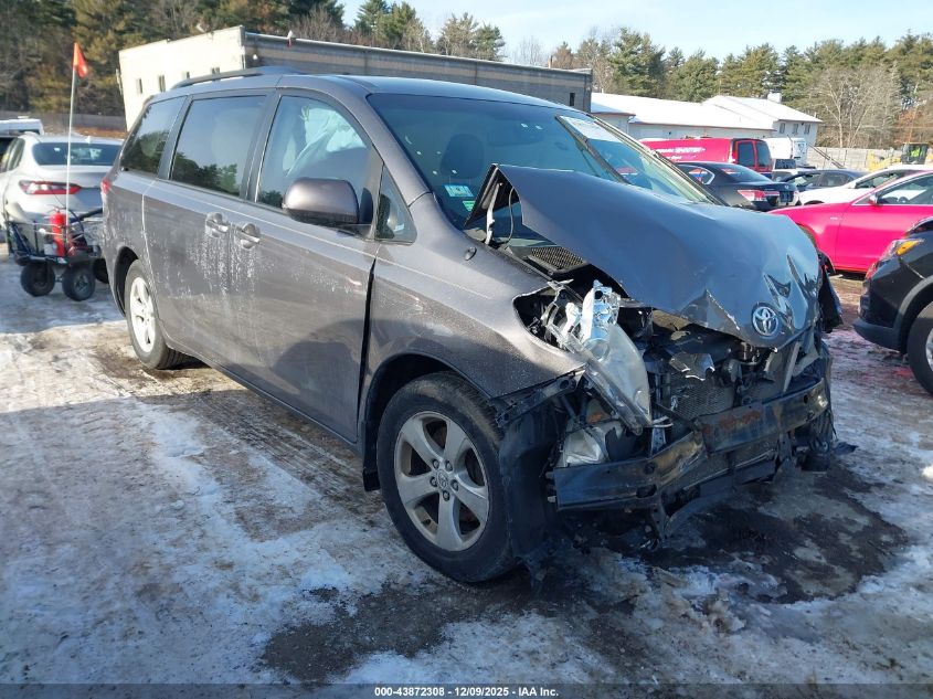 TOYOTA SIENNA LE V6 8 PASSENGER