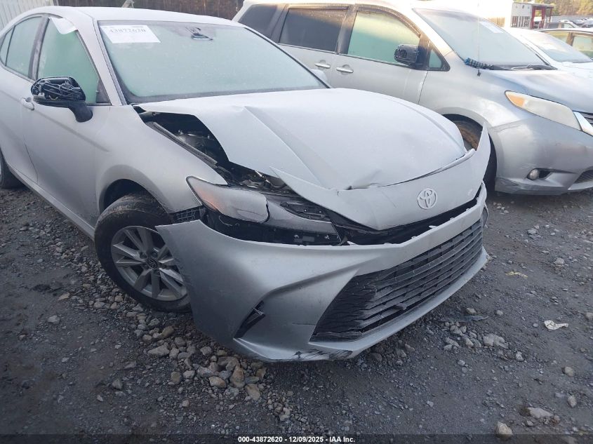 2025 Toyota Camry Le VIN: 4T1DAACK0SU586689 Lot: 43872620