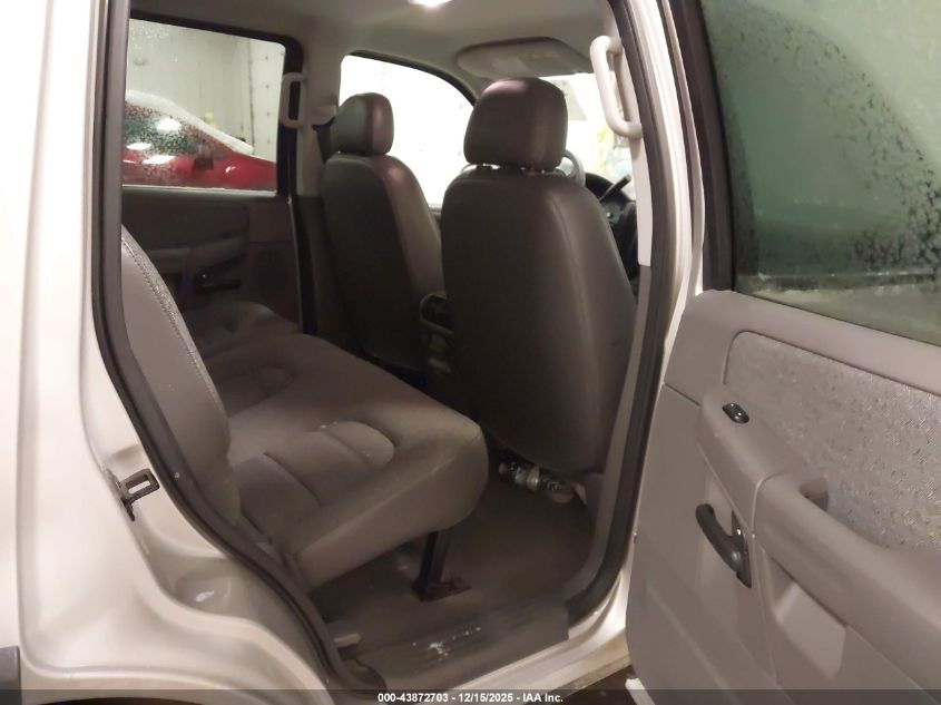 2004 Ford Explorer Xls VIN: 1FMZU62K24ZA89662 Lot: 43872703