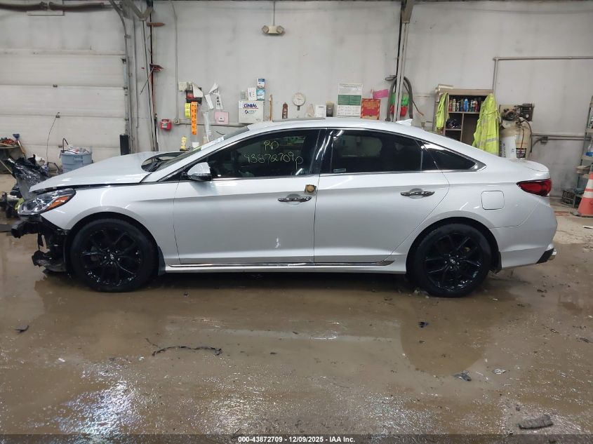 2018 Hyundai Sonata Sport 2.0T VIN: 5NPE34AB3JH679321 Lot: 43872709