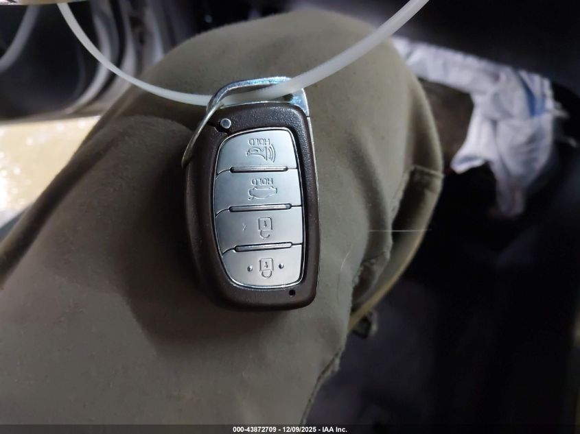 2018 Hyundai Sonata Sport 2.0T VIN: 5NPE34AB3JH679321 Lot: 43872709