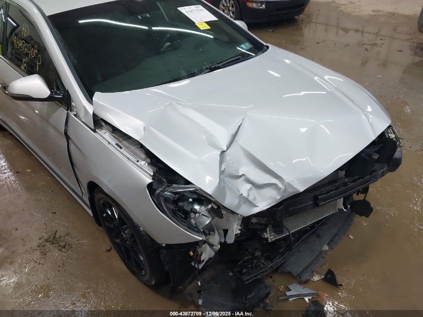 2018 Hyundai Sonata Sport 2.0T VIN: 5NPE34AB3JH679321 Lot: 43872709