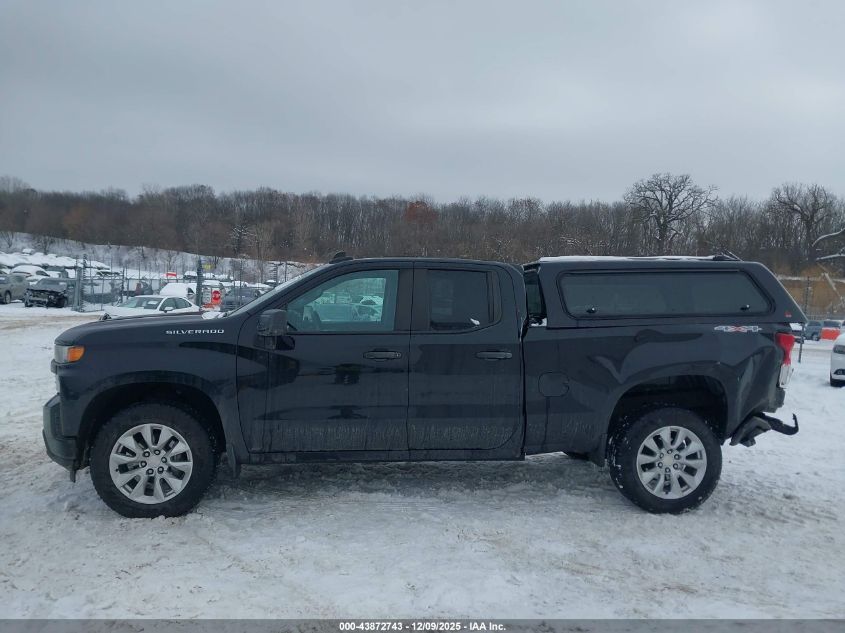 2021 Chevrolet Silverado 1500 4Wd Standard Bed Custom VIN: 1GCRYBEH9MZ106796 Lot: 43872743
