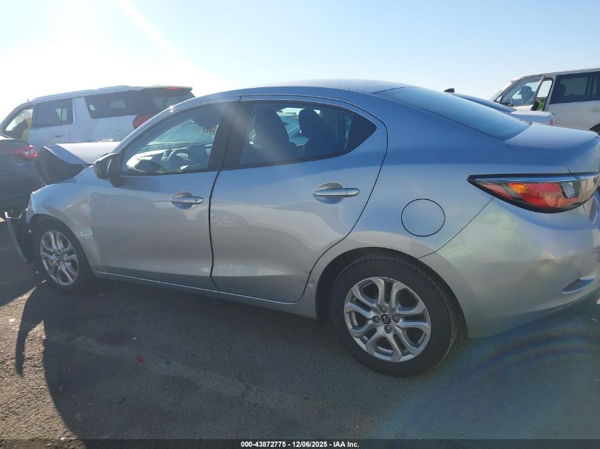 2018 Toyota Yaris Ia VIN: 3MYDLBYV2JY311331 Lot: 43872775