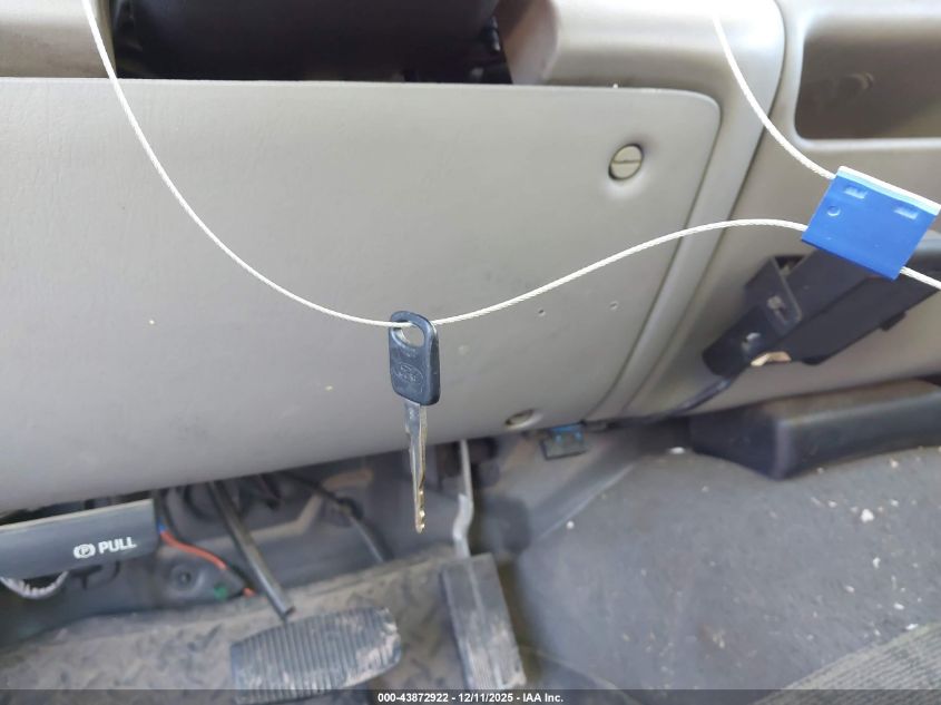 1999 Ford F-250 Lariat/Xl/Xlt VIN: 1FTNX20F7XEB97442 Lot: 43872922