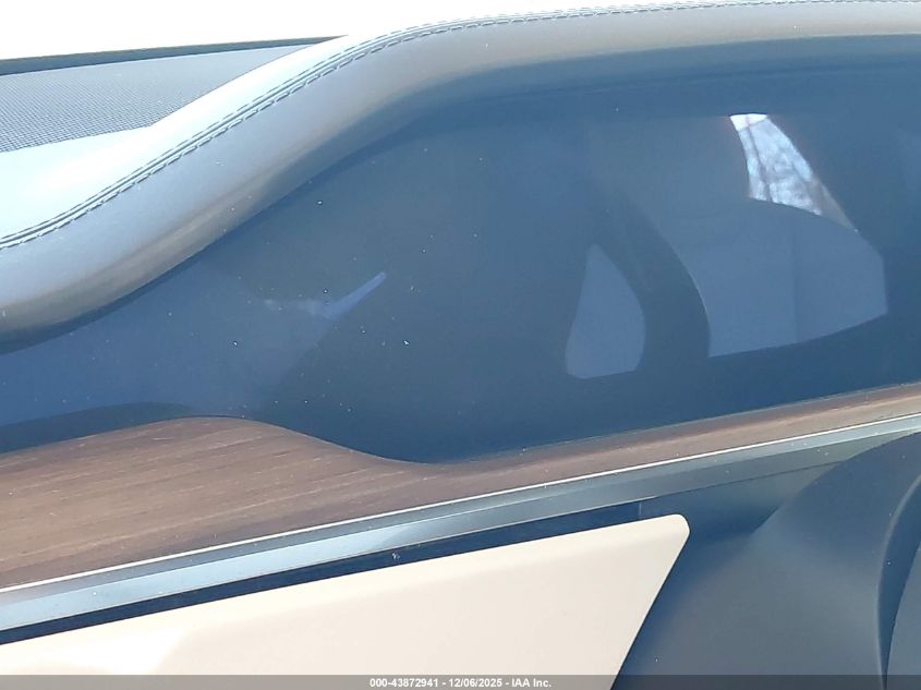 2022 Tesla Model S Dual Motor All-Wheel Drive VIN: 5YJSA1E52NF469325 Lot: 43872941