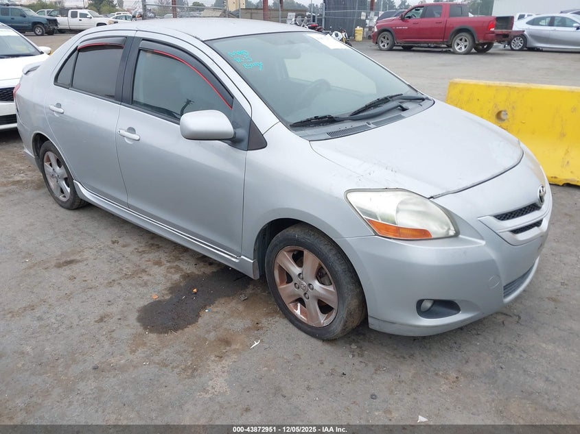 TOYOTA YARIS 2007. Lot# 43872951. VIN JTDBT923871081877. Photo 1