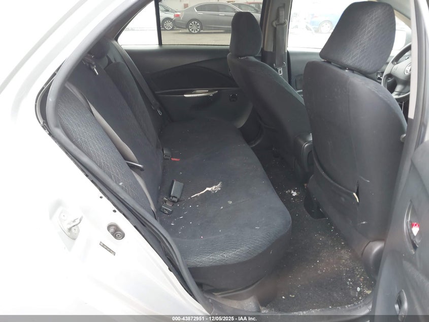 JTDBT923871081877 2007 TOYOTA YARIS photo no. 8