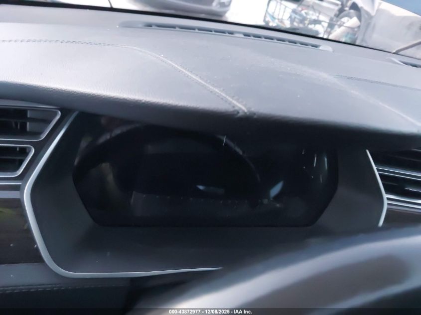 2015 Tesla Model S 70D/85D/P85D VIN: 5YJSA1E27FF100273 Lot: 43872977