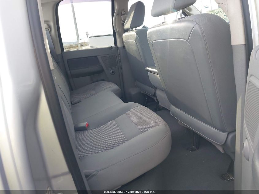 2007 Dodge Ram 1500 Slt/Trx4 Off Road/Sport VIN: 1D7HU18257S222993 Lot: 43873053