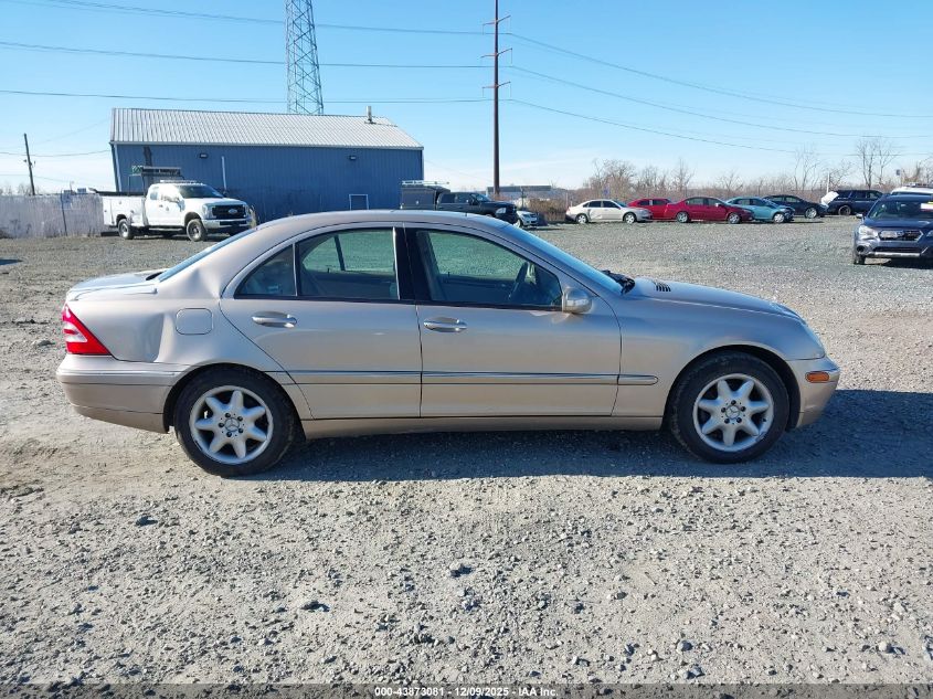 2002 Mercedes-Benz C 240 VIN: WDBRF61J42E005710 Lot: 43873081