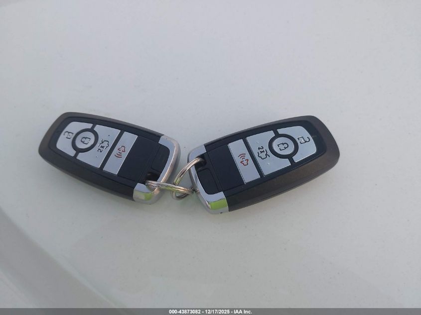 2018 Ford Fusion Se VIN: 3FA6P0HD8JR218207 Lot: 43873082