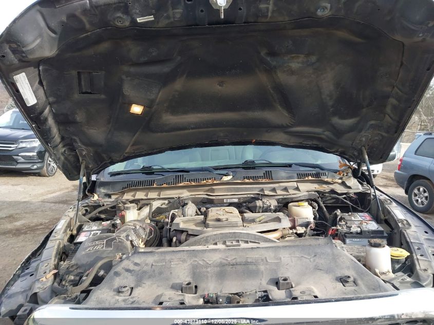 2017 Ram 3500 Laramie 4X4 8' Box VIN: 3C63RRJL6HG546557 Lot: 43873110