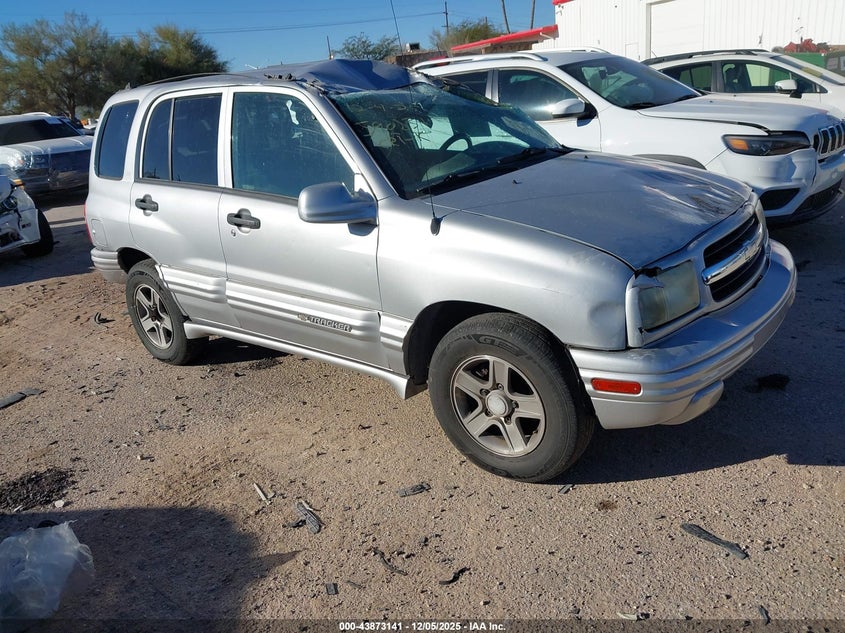 2004 CHEVROLET TRACKER Silver VIN: 2CNBE634546901675