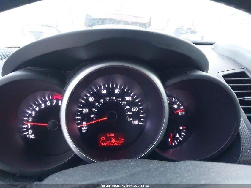 2012 Kia Soul + VIN: KNDJT2A63C7472599 Lot: 43873146