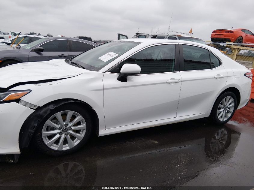 2020 Toyota Camry Le VIN: 4T1C11AK6LU960240 Lot: 43873201