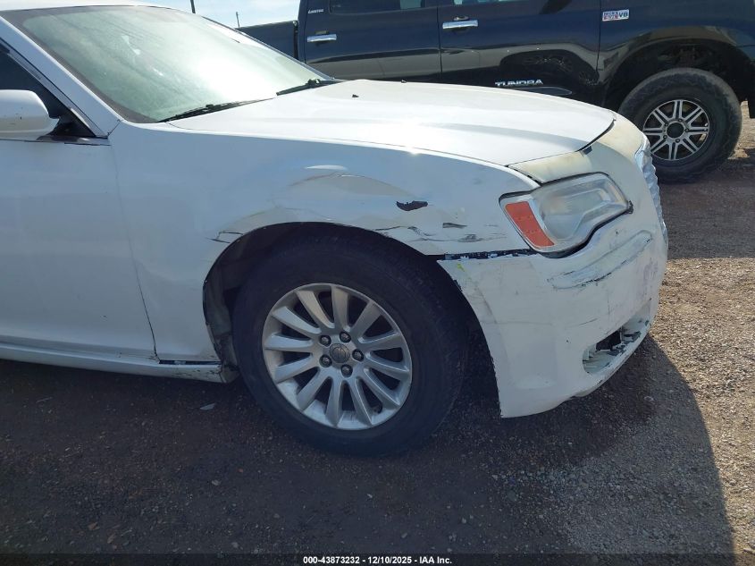 2012 Chrysler 300 VIN: 2C3CCAAG5CH217053 Lot: 43873232