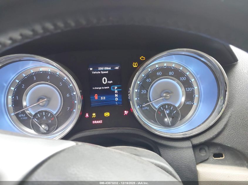 2012 Chrysler 300 VIN: 2C3CCAAG5CH217053 Lot: 43873232