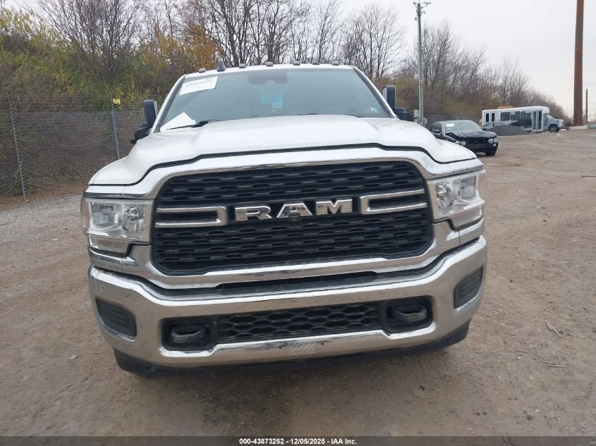 2022 Ram 3500 Tradesman 4X4 8' Box VIN: 3C63RRGLXNG286232 Lot: 43873252
