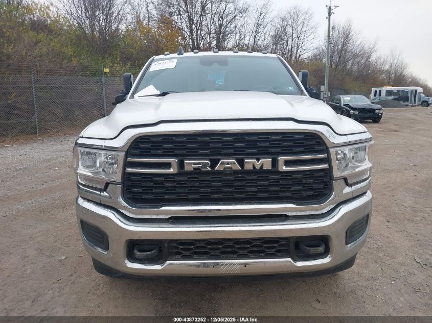 2022 Ram 3500 Tradesman 4X4 8' Box VIN: 3C63RRGLXNG286232 Lot: 43873252