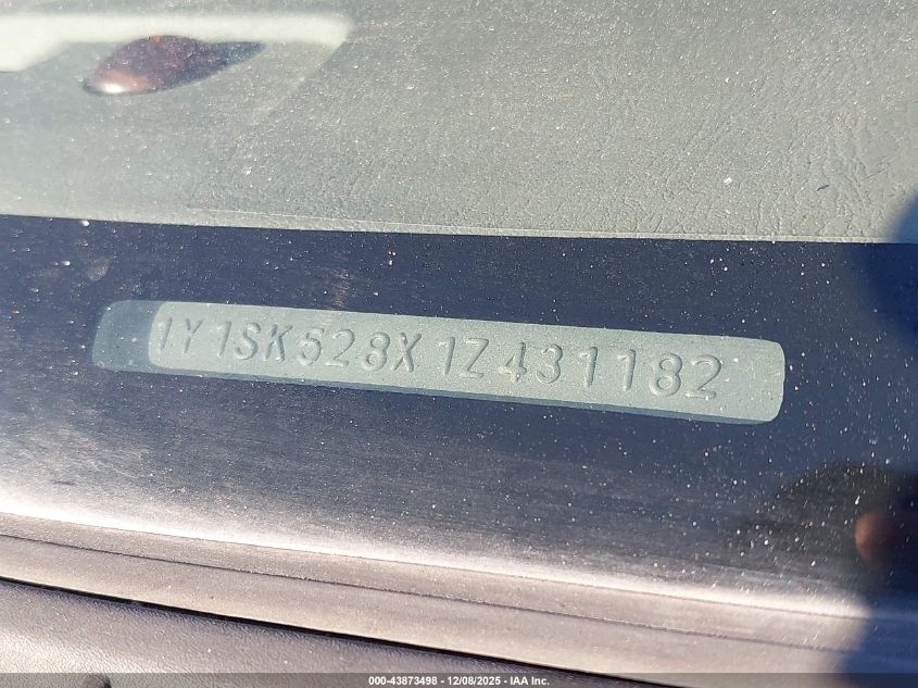 2001 Chevrolet Prizm VIN: 1Y1SK528X1Z431182 Lot: 43873498