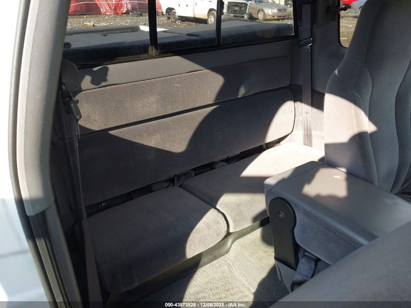 2000 Dodge Dakota Slt/Sport VIN: 1B7GL22XXYS572043 Lot: 43873526