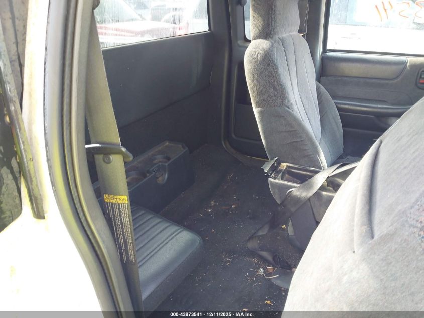 2001 GMC Sonoma Sls VIN: 1GTCS19W218125993 Lot: 43873541