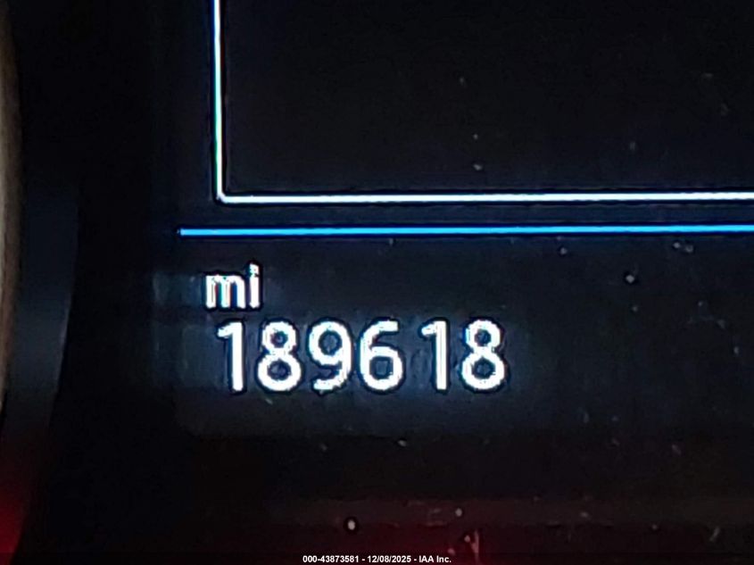 2018 Volkswagen Atlas 3.6L V6 Sel VIN: 1V2RR2CA1JC529985 Lot: 43873581